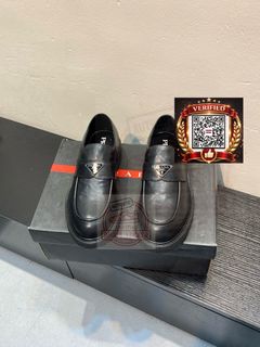 (Category: ) located in . Submitted by shoes.locker (Listing ID 1459995514, Image 1). Description: .