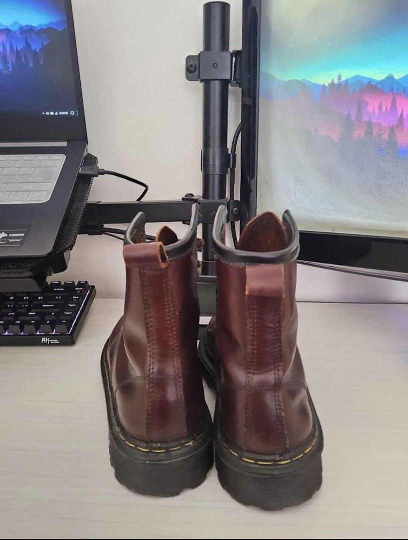 Achilles Jacinto Boots Size 40 (Category: Boots) located in Cabanatuan. Submitted by declutteringmd515 (Listing ID 1460098740, Image 3). Description: Selling my preloved boots Size 40 men Price is negotiable RFS: No longer my style.