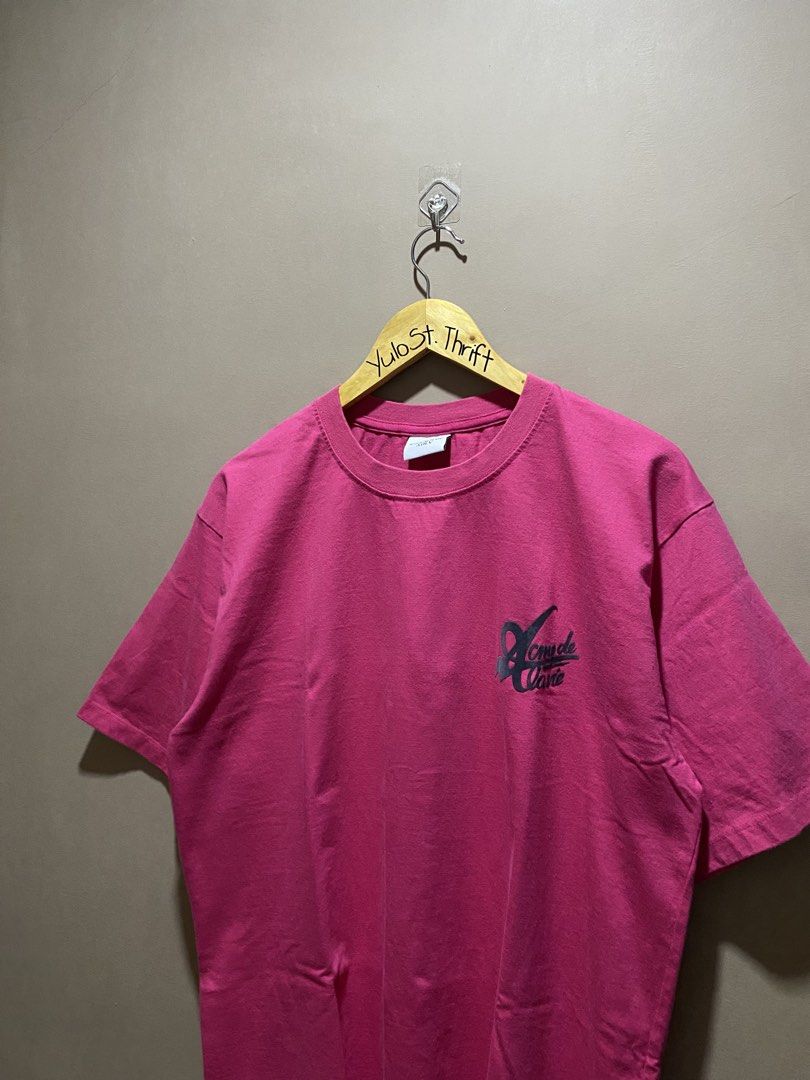 Acme de la vie (Category: Tshirts & Polo Shirts ) located in Iloilo. Submitted by yulostreet.thrift (Listing ID 1460092577, Image 3). Description: Acme de la vie Size 1 on tag Complete tags 22Wx29L Best fit large Features a front & back graphic spellout, spellout is made of velvet material. Heavy fabric. Excellent condition 9.7/10 CR.