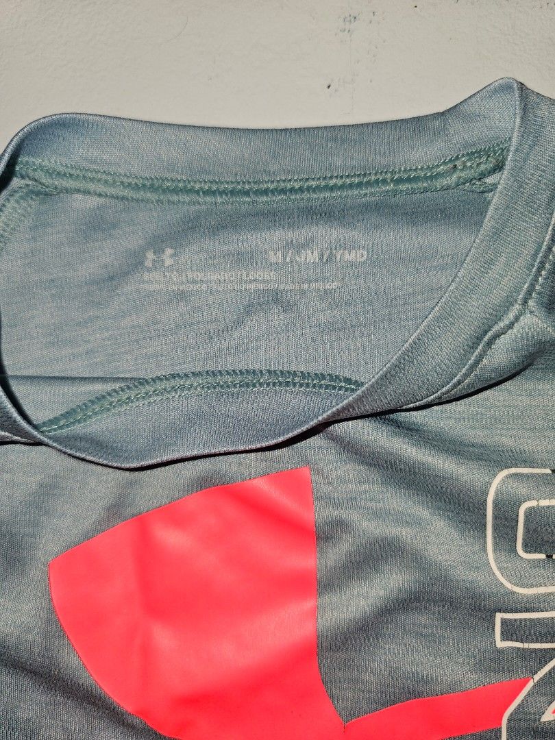 Activewear Bundle (Under Armour & Kalenji Decathlon) (Category: Shirts) located in Marikina City. Submitted by lalala60325 (Listing ID 1460073403, Image 2). Description: Xs-S Bundle of 2 Active wear Shirt Made for active wear, great for sports or everyday play No return/No refund.