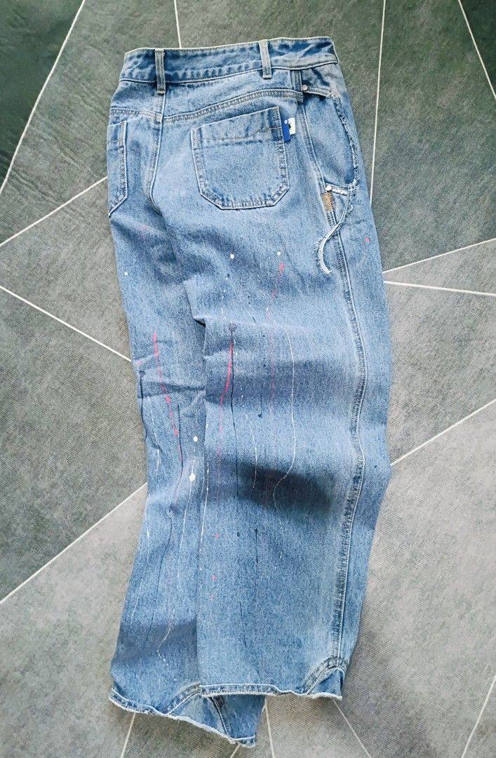 Ader Painted Denim Pants Womens (Authentic) (Category: Jeans) located in Cebu City. Submitted by renzecamingay (Listing ID 1460036536, Image 3). Description: Ader (Womens) Good as New Small fit Waist 26 Length 38 1200 Plus ship Only Thank you and GOD bless ☺️.