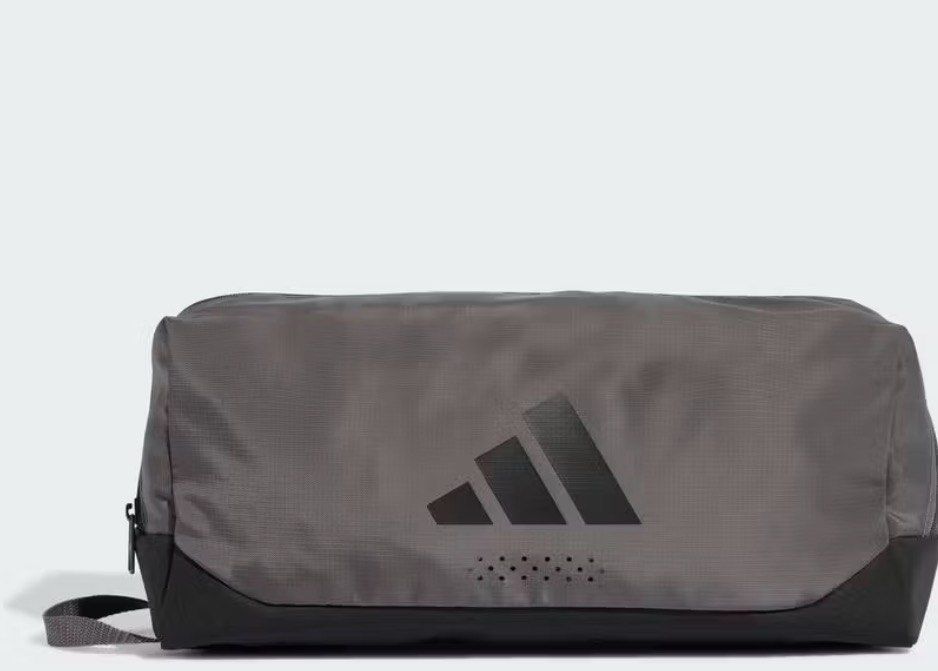 Adidas Shoe or hand Bag W/M (Category: Belt bags, Clutches and Pouches) located in Davao. Submitted by mydearest20 (Listing ID 1460086680, Image 2). Description: original and brandnew handbag shoebag rfs.maliit kasi ako di bagay pati sa shoes ko.
