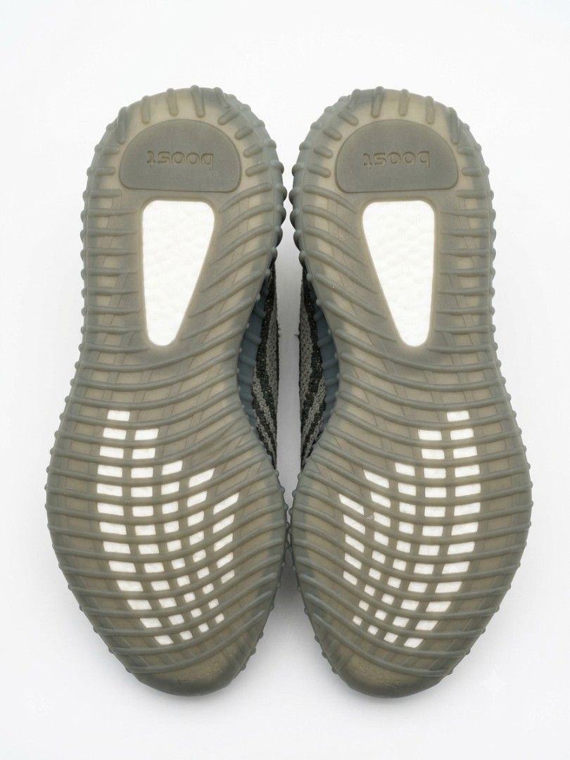Adidas Yeezy Boost 350 V2 "Beluga" (Category: Sneakers) located in Davao. Submitted by cleo1812 (Listing ID 1460029060, Image 2). Description: - Adidas Yeezy Boost 350 V2 beluga - Colorway: Beluga - Size: 7.5 US Men's - Features: Grey knit upper, signature orange stripe, Boost sole for ultimate comfort - Condition: Great, worn only a few times - ‼️NO BOX ‼️ ‼️SF C/O BUYER‼️.