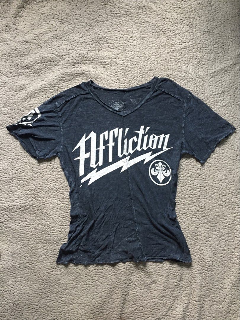 AFFLICTION Acid Washed (Category: Tshirts & Polo Shirts ) located in Pili. Submitted by lagrisishi (Listing ID 1459999891, Image 2). Description: Dm for size and dimes.