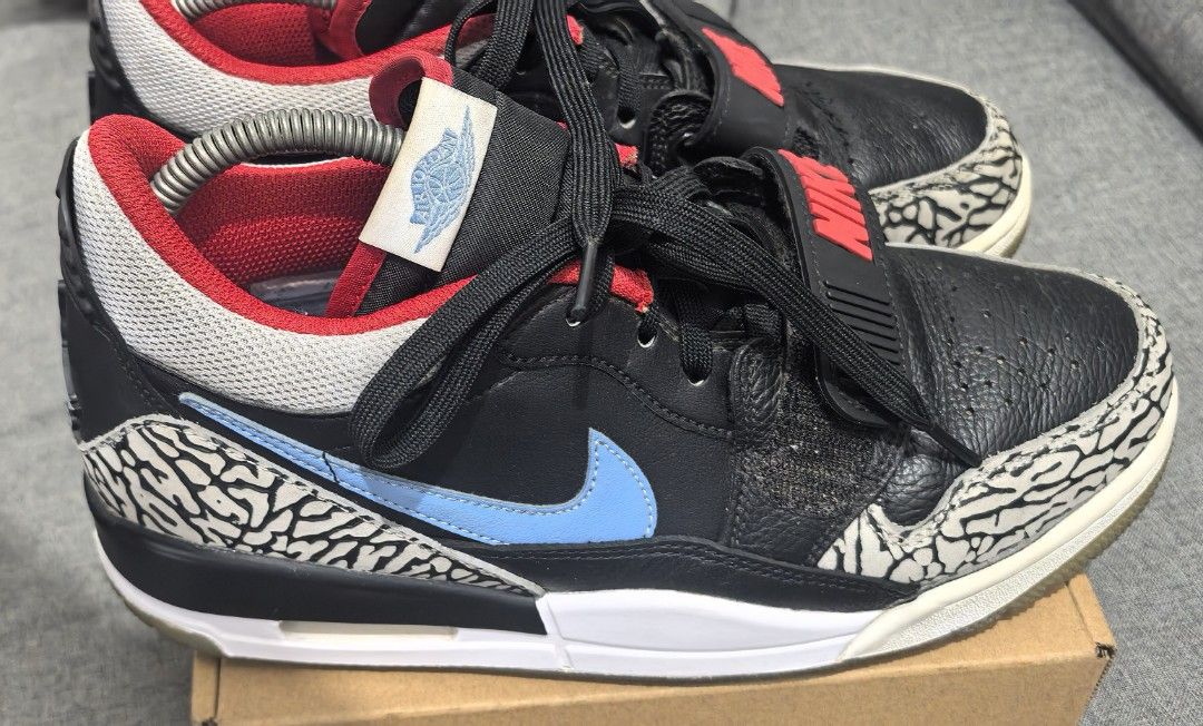 Air Jordan Legacy 312 Low North Carolina (Category: Sneakers) located in Del Monte. Submitted by jabcom_tactical_outfitters (Listing ID 1459968942, Image 2). Description: FS: Air Jordan Legacy 312 North Carolina Pre-loved condition 9/10 just needs cleaning Size 8US .