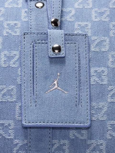 Air Jordan Monogram Duffle Bag - Denim Blue (Category: Luxury Bags & Wallets) located in Talisay. Submitted by bugzham (Listing ID 1460083024, Image 3). Description: 𝗔𝗜𝗥 𝗝𝗢𝗥𝗗𝗔𝗡 𝗠𝗢𝗡𝗢𝗚𝗥𝗔𝗠 𝗗𝗨𝗙𝗙𝗟𝗘 𝗕𝗔𝗚 🔥 𝗗𝗲𝗻𝗶𝗺 𝗕𝗹𝘂𝗲 | 𝟰𝟬𝗟 ✨ 𝗕𝗿𝗮𝗻𝗱 𝗡𝗲𝘄 | 𝗢𝗿𝗶𝗴𝗶𝗻𝗮𝗹 𝘄𝗶𝘁𝗵 𝗧𝗮𝗴 👜 𝗢𝗡𝗘 𝗦𝗧𝗢𝗖𝗞 𝗢𝗡𝗟𝗬 — 𝗢𝗡 𝗛𝗔𝗡𝗗 🚚 𝗙𝗥𝗘𝗘 𝗦𝗛𝗜𝗣𝗣𝗜𝗡𝗚 𝗪𝗜𝗧𝗛𝗜𝗡 𝗖𝗘𝗕𝗨 🏷️ $𝟭𝟱𝟬 (₱𝟵,𝟭𝟱𝟬) 𝗼𝗿𝗶𝗴𝗶𝗻𝗮𝗹 �