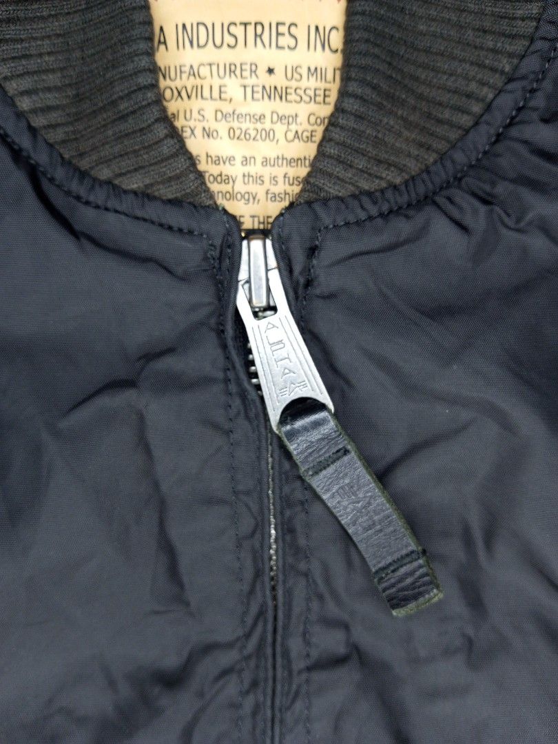 Alpha Industries (Category: Coats, Jackets and Outerwear) located in Ajuy. Submitted by hellyguynoon6115 (Listing ID 1460080079, Image 3). Description: Alpha Industries MA-1 Flight Jacket Size Large In very good condition Minor flaws are barely noticeable (Check the pic for details) Unli vouch for safe transaction Kindly message 📥.