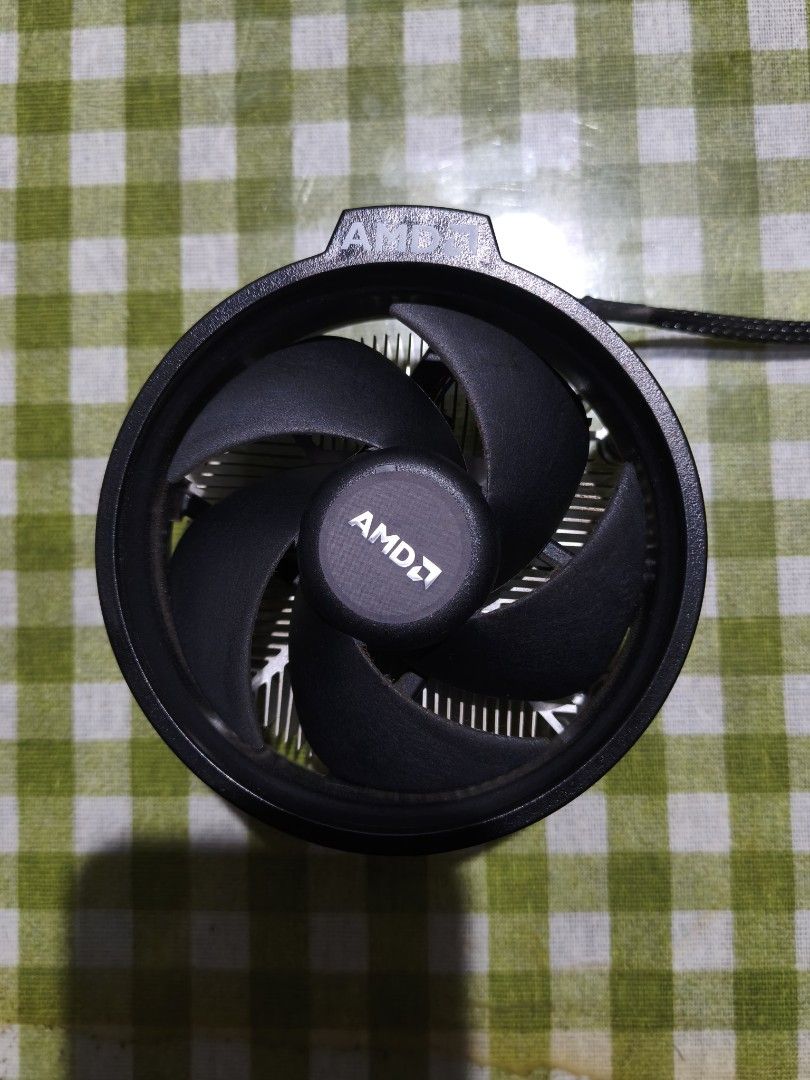 AMD Stock Cooler (Category: Computer Parts) located in Muntinlupa City. Submitted by renarinkholin (Listing ID 1460009153, Image 1). Description: Good as new. Only used for a month. MOP: Gcash, Maribank or Metrobank MOD: J&t or Lalamove.