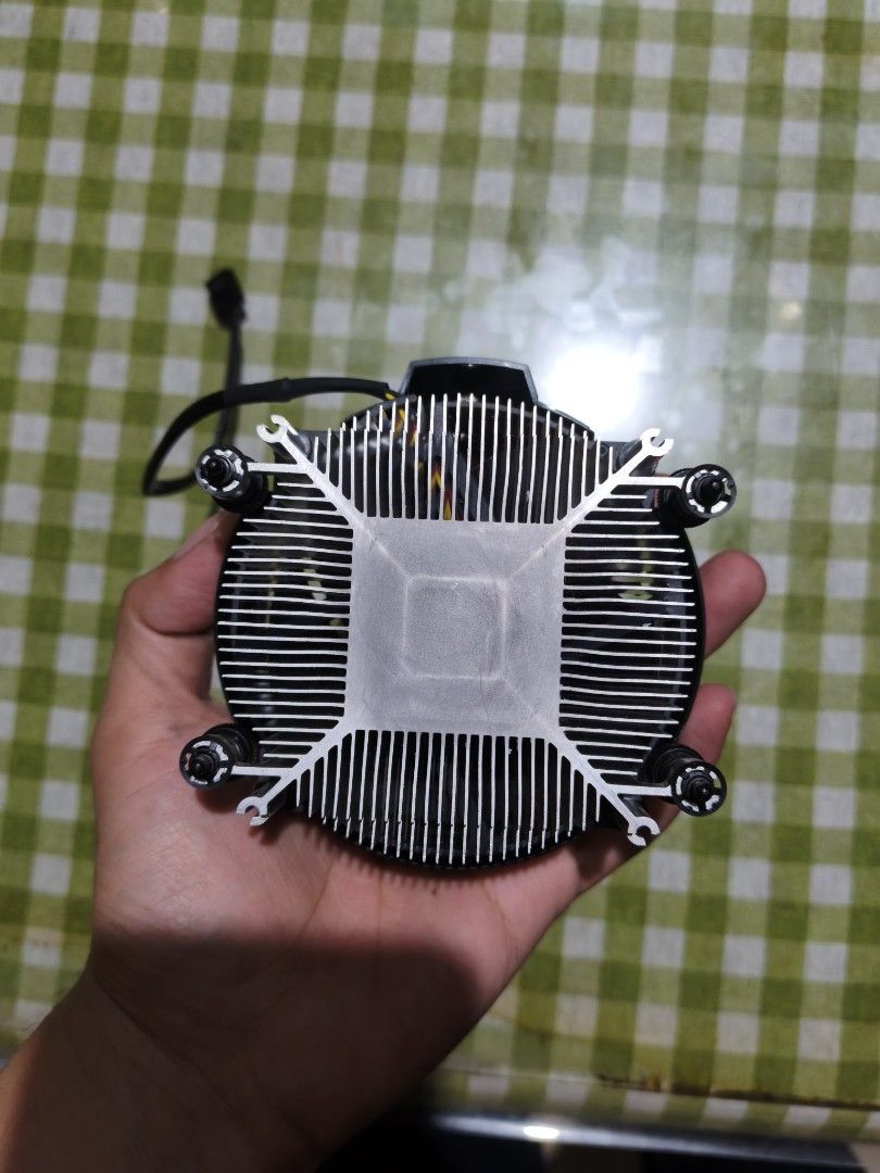 AMD Stock Cooler (Category: Computer Parts) located in Muntinlupa City. Submitted by renarinkholin (Listing ID 1460009153, Image 2). Description: Good as new. Only used for a month. MOP: Gcash, Maribank or Metrobank MOD: J&t or Lalamove.