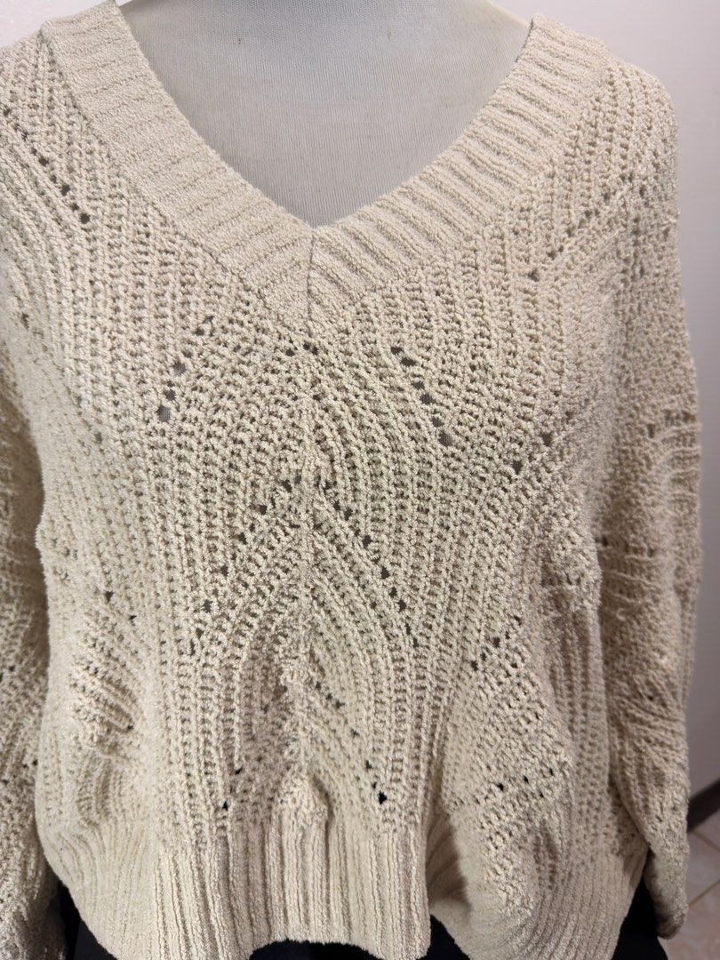 American Eagle Cream Crochet V-Neck Sweater (Size Small) (Category: Coats, Jackets and Outerwear) located in Baguio. Submitted by crlljms_selection (Listing ID 1459996138, Image 3). Description: Description: Brand: American Eagle Color: Cream / Off-White Size: Small (S/P/CH) Style: V-neck long-sleeve knit sweater with an open crochet pattern Fit: Relaxed, slightly cropped fit with ribbed cuffs and hem Condition: Pre-owned, good condition.