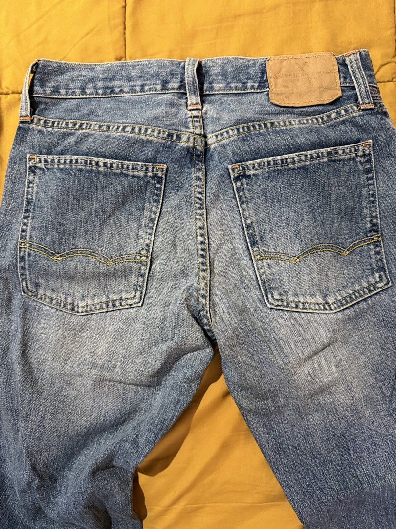 American Eagle Low Rise Boot Jeans (Category: Jeans) located in Mandaluyong City. Submitted by xela.tings (Listing ID 1460024335, Image 2). Description: Classic blue wash American Eagle jeans Low rise fit Bootcut leg Check pics for measurements .