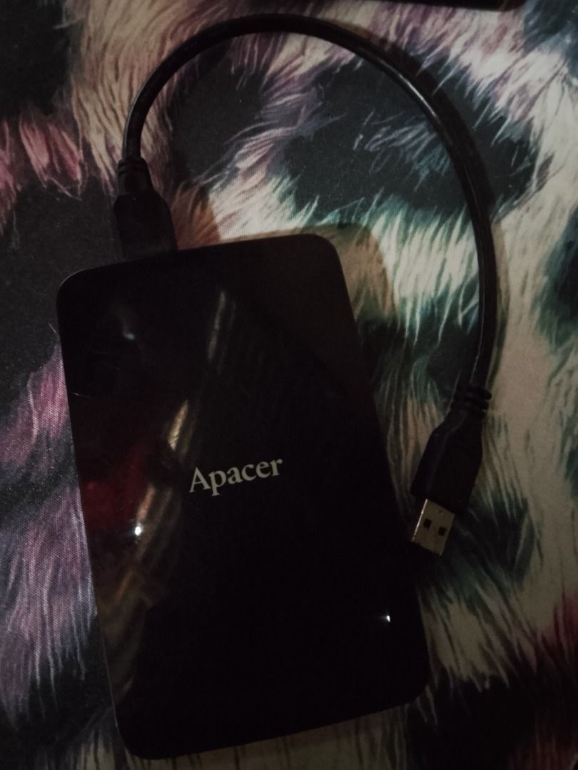 APACER 1TB HARD DRIVE (Category: Hard Disks & Thumbdrives) located in Caloocan City. Submitted by gentlehawk_44e047 (Listing ID 1460097177, Image 2). Description: -No issue isang beses lang ginamit -Hindi na nagamit after non nasa maayos na condition -Via Maya po ang payment -Payment first bago pick up and book -Pasig po mang gagaling -I can do vc/call if interested chat lang po sila -perfect para sa mga mahilig mag storage ng mga pics sa events,