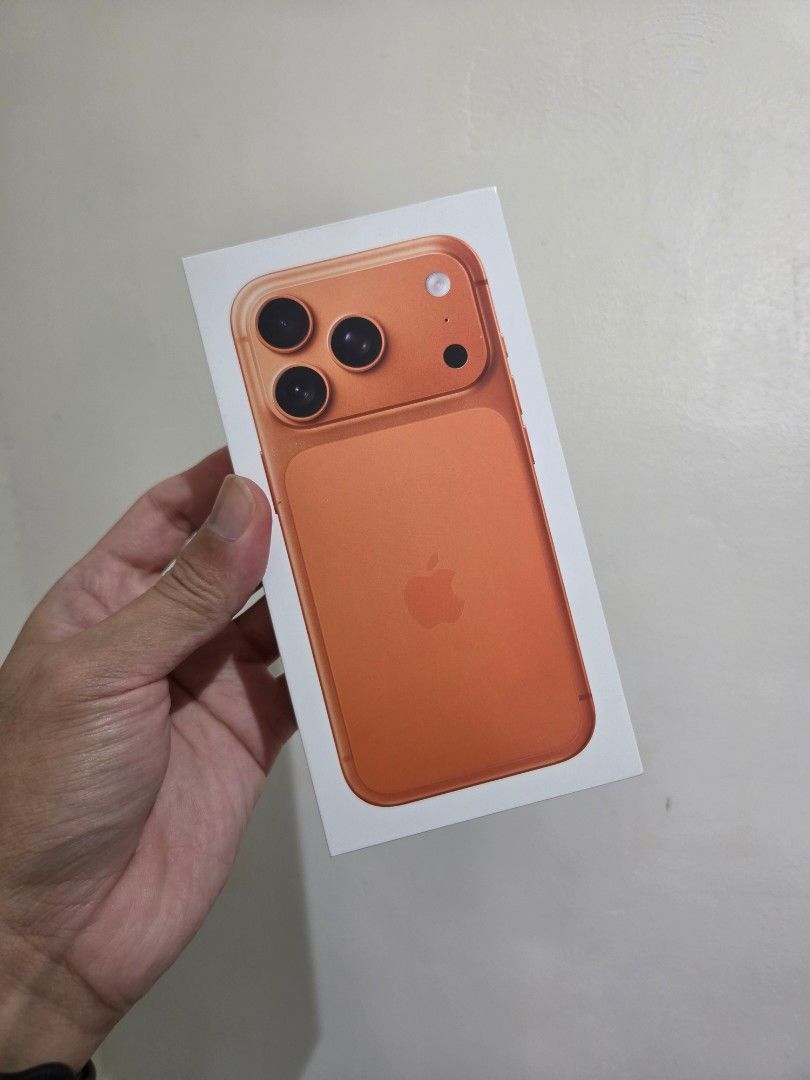 Apple iPhone 17 Pro 256GB Cosmic Box (Category: Other Mobile & Gadget Accessories) located in Angeles City. Submitted by technoterlex (Listing ID 1459905516, Image 1). Description: - Original box for iPhone 17 Pro - 256GB model - Cosmic color - Includes all original packaging - Ideal for collectors or replacing a lost box.