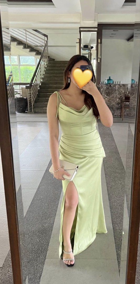 APT8 LARGE IRIS GOWN SILK OLIVE GREEN (Category: Evening dresses & gowns) located in Quezon City. Submitted by mshpsmbxx (Listing ID 1460028178, Image 1). Description: USED ONCE OLIVE GREEN LARGE BOUGHT IN APT 8 6980 orig pice selling for 5,300 RUSH SLIGHTLY NEGO QC BASED LALAMOVE OR GRAB .