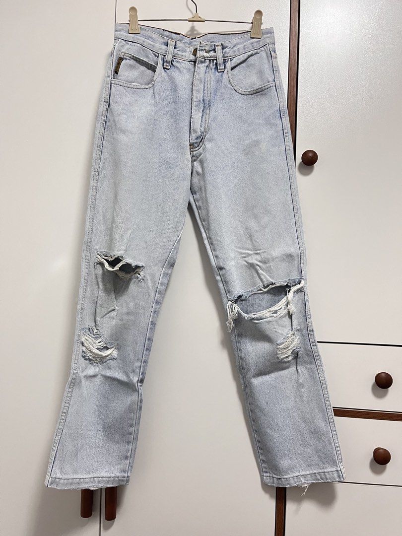 ar.mani Jeans (Category: Jeans) located in Trece Martires City. Submitted by imwelllovedvintage (Listing ID 1460072136, Image 2). Description: Ar.mani Jeans •not guaranteed •25 laid flat •will send dimensions upon request.