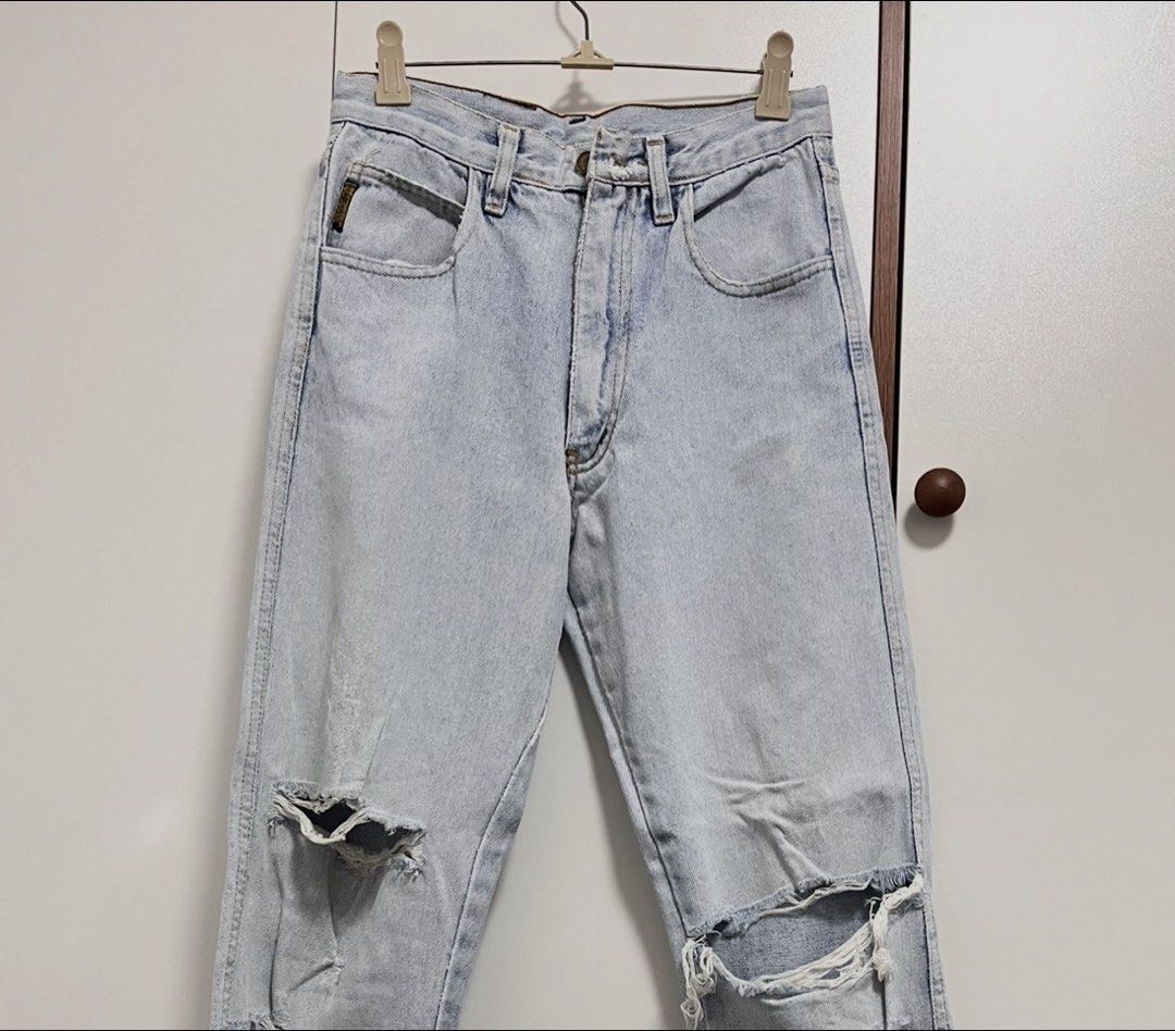 ar.mani Jeans (Category: Jeans) located in Trece Martires City. Submitted by imwelllovedvintage (Listing ID 1460072136, Image 1). Description: Ar.mani Jeans •not guaranteed •25 laid flat •will send dimensions upon request.