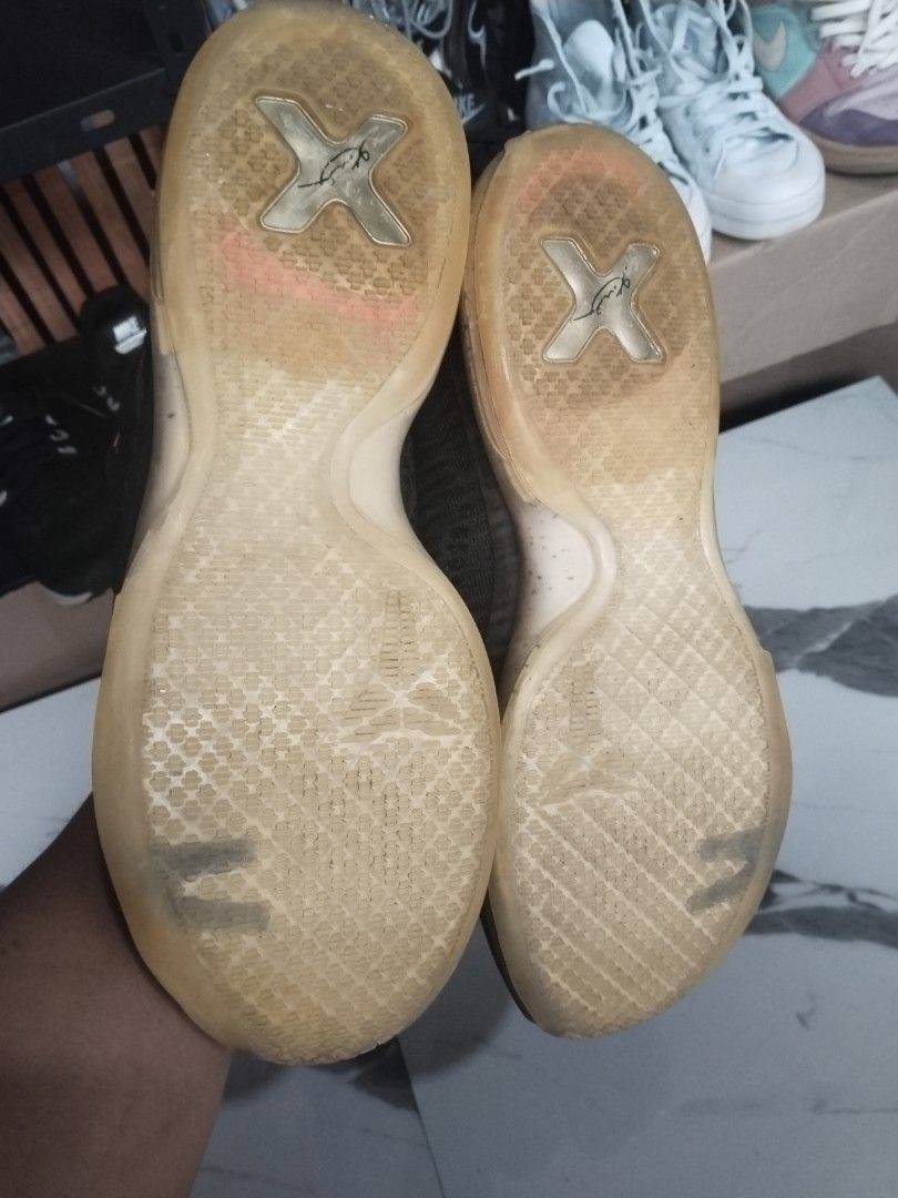ARSHOELANZ (Category: Sneakers) located in San Jose del Monte. Submitted by armandlanz09242 (Listing ID 1460006964, Image 3). Description: KOBE 10 high elite black rose gold us 11 euro 45.