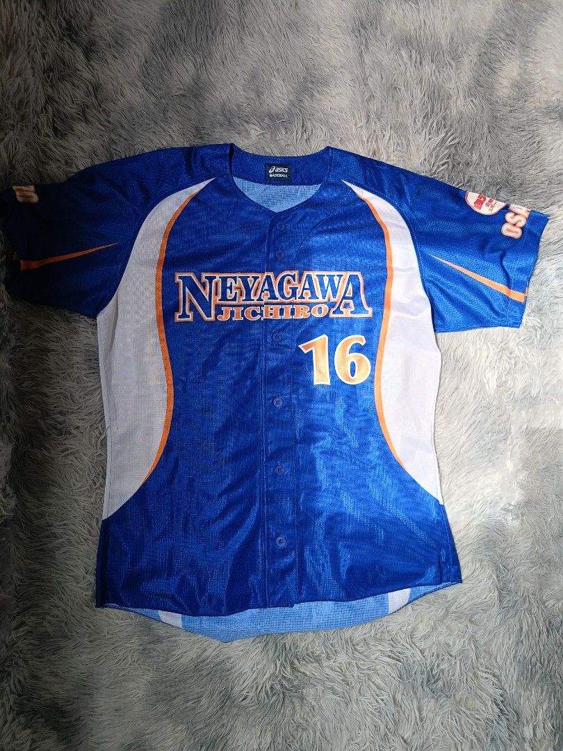 ASIC baseball jersey (Category: Activewear) located in Quezon City. Submitted by tedthrift (Listing ID 1459922384, Image 1). Description: brand-new condi no issue size L.