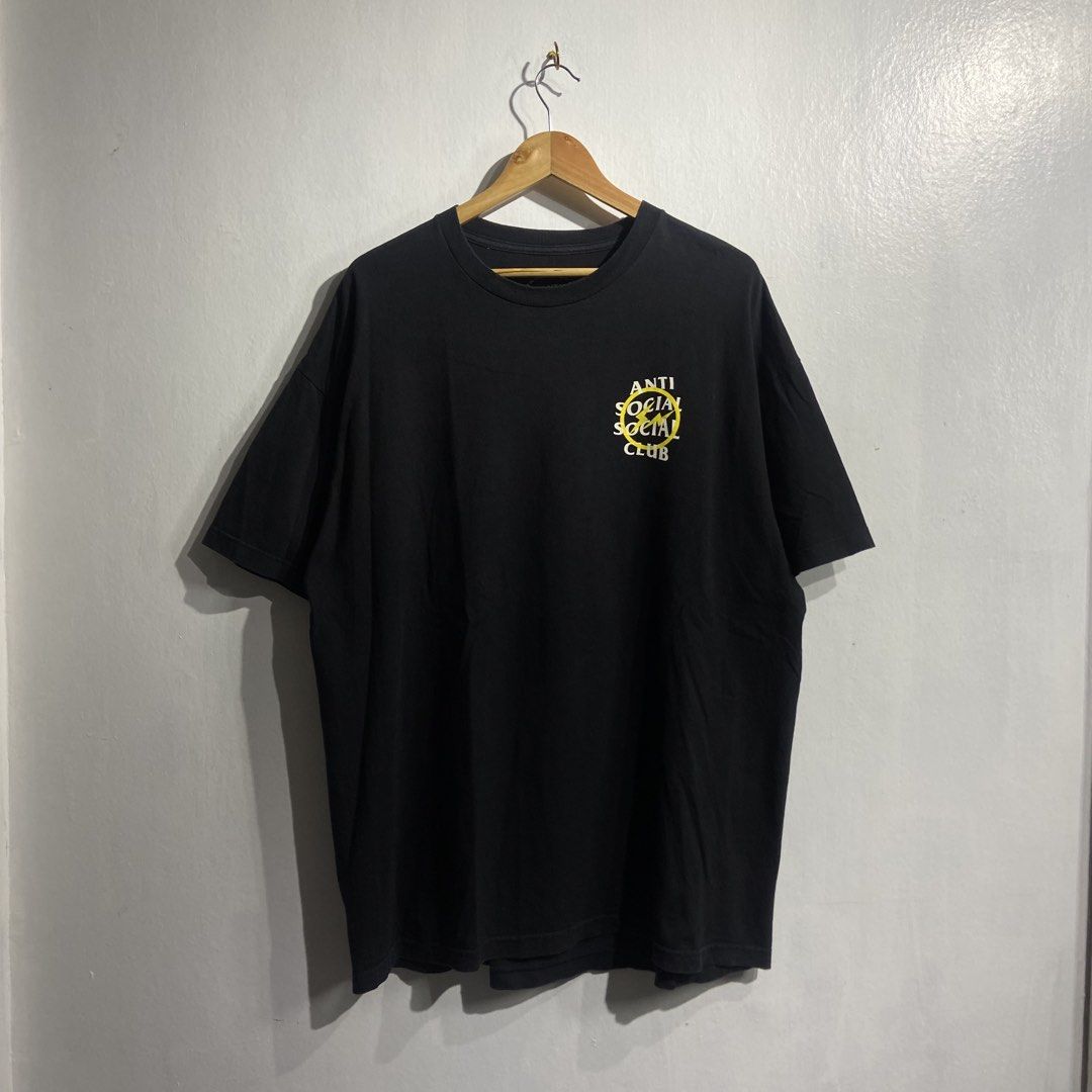 ASSC x Fragment Yellow Bolt Mullet Logo (Category: Tshirts & Polo Shirts ) located in Roxas City. Submitted by gudstealz (Listing ID 1459922715, Image 3). Description: ASSC x Fragment Yellow Bolt Mullet Logo Condition: 9.2/10 Color rate: 9.2/10 Issue: minimal cracks (See last pic) (Color may vary due to lighting) - Size: Xxlarge Measurements: Length 32 Width 25.