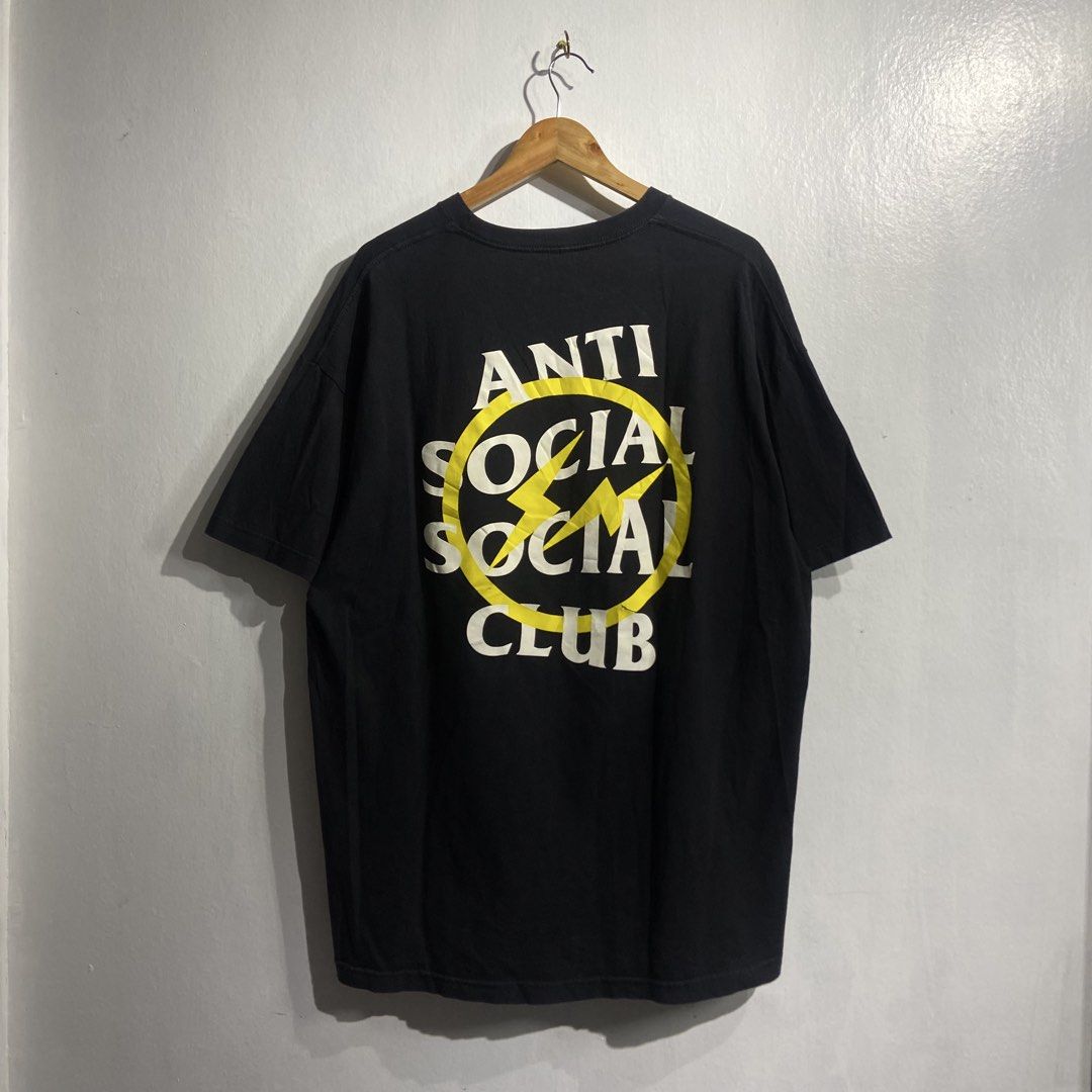 ASSC x Fragment Yellow Bolt Mullet Logo (Category: Tshirts & Polo Shirts ) located in Roxas City. Submitted by gudstealz (Listing ID 1459922715, Image 1). Description: ASSC x Fragment Yellow Bolt Mullet Logo Condition: 9.2/10 Color rate: 9.2/10 Issue: minimal cracks (See last pic) (Color may vary due to lighting) - Size: Xxlarge Measurements: Length 32 Width 25.