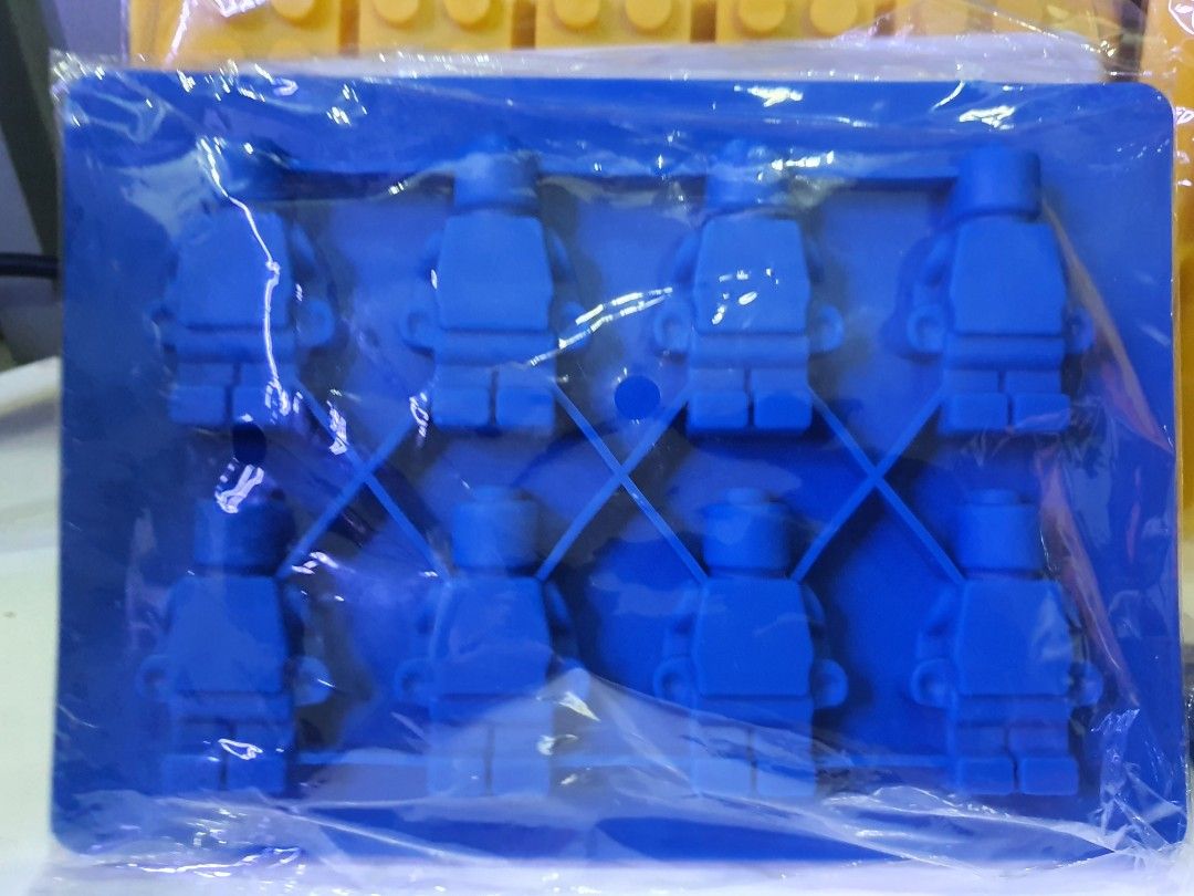 Assorted baking molders Lego Star Wars (Category: Bakeware) located in Tarlac. Submitted by ziv_surplus (Listing ID 1460074964, Image 3). Description: Lego Star Wars Take.