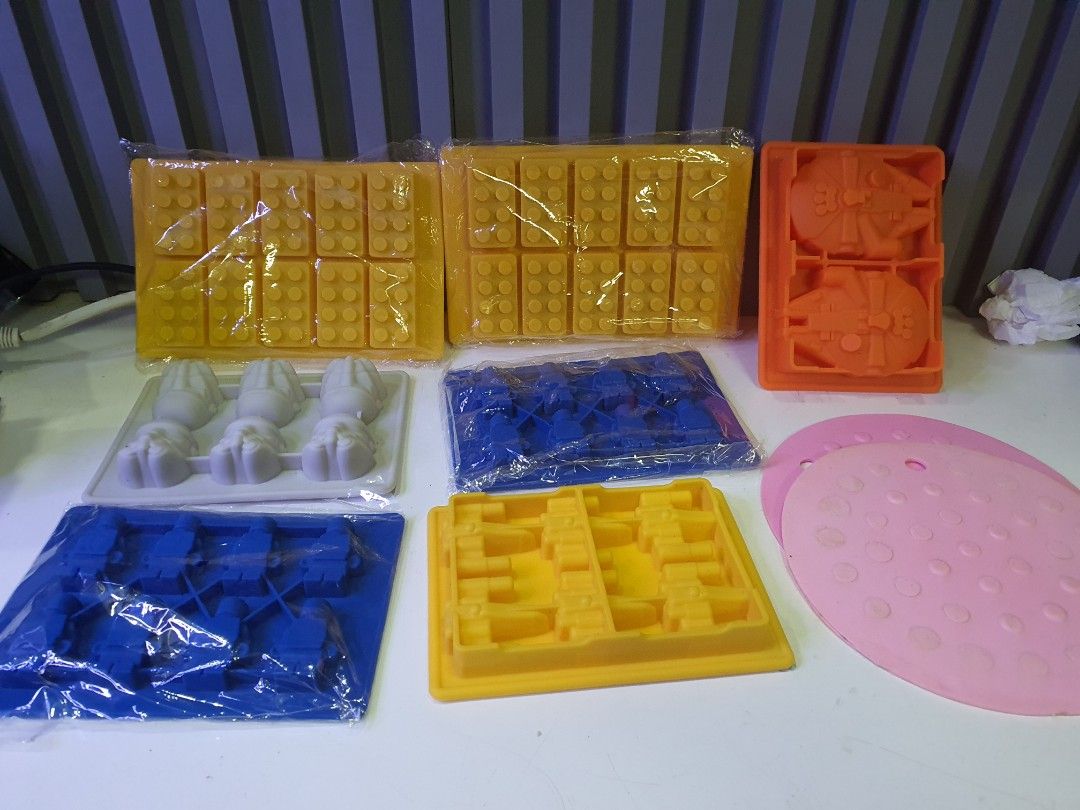Assorted baking molders Lego Star Wars (Category: Bakeware) located in Tarlac. Submitted by ziv_surplus (Listing ID 1460074964, Image 1). Description: Lego Star Wars Take.