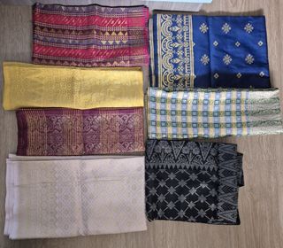 (Category: ) located in . Submitted by SafaCloset (Listing ID 1460003542, Image 1). Description: .
