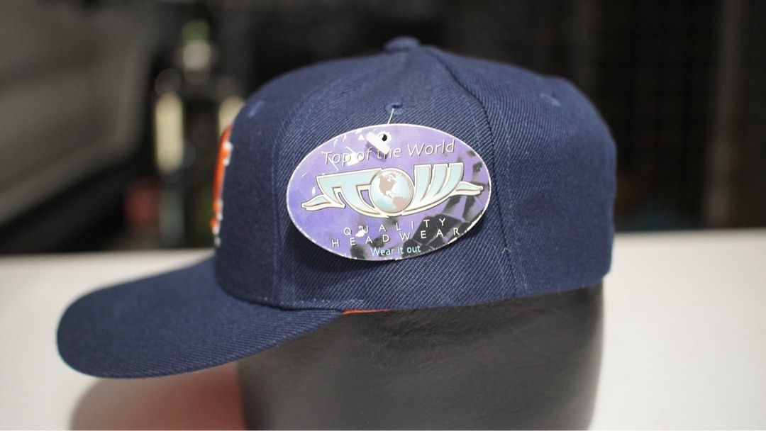 AUBURN TIGERS 1 NEW WITH TAG SNAPBACK (Category: Caps & Hats) located in Butuan. Submitted by 085skatethriftshop (Listing ID 1459903396, Image 2). Description: AUBURN TIGERS TOP OF THE WORLD NEW WITH TAG SNAPBACK NEW WITH TAG.