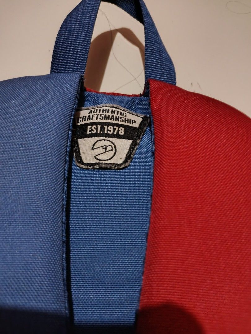 Authentic Hawk Bag (Category: Backpacks) located in Manila. Submitted by nicole_seller_28 (Listing ID 1460102507, Image 3). Description: .