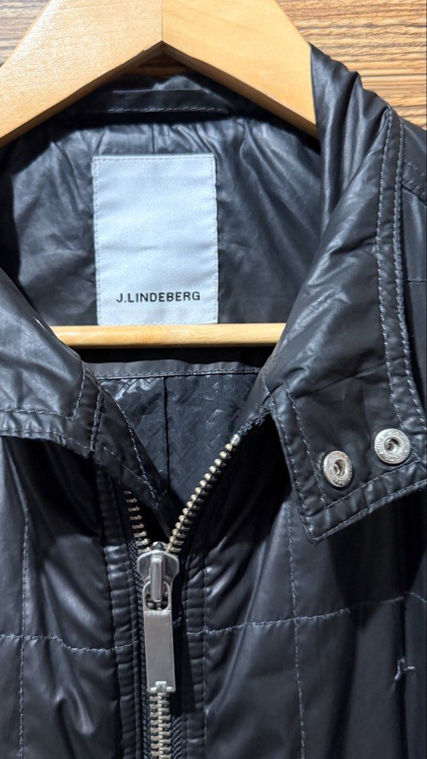 Authentic j.lindeberg Quilted Lightweight Bomber Jacket (Black) (Category: Coats, Jackets and Outerwear) located in Batangas. Submitted by cjayf (Listing ID 1460029735, Image 3). Description: Color: Black Material: 100% Polyester (Shell, Lining, and Filling) Made In: Turkey Style Details: Square quilted shell with lightweight padding High stand collar with dual-snap closure Full front zipper closure with branded metal pull Two front zipped hand p