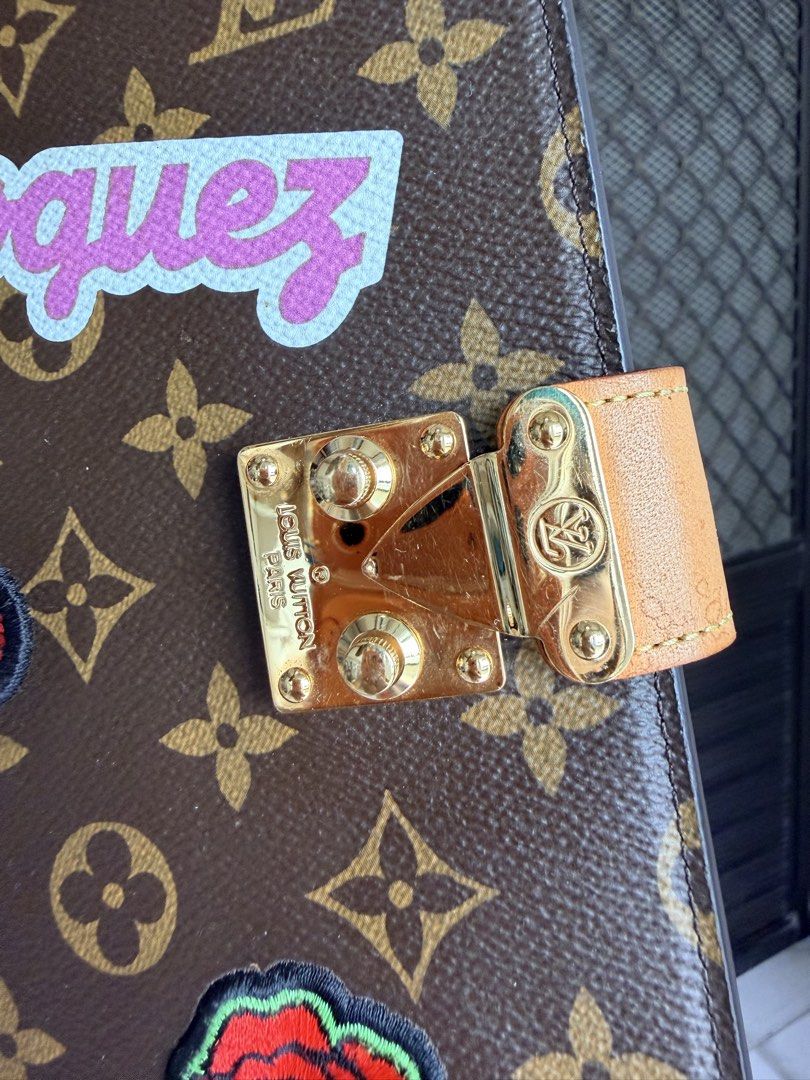 Authentic lv louis vuitton noteboon cover (Category: Luxury Bags & Wallets) located in Caloocan City. Submitted by alavishglam (Listing ID 1459942206, Image 3). Description: .