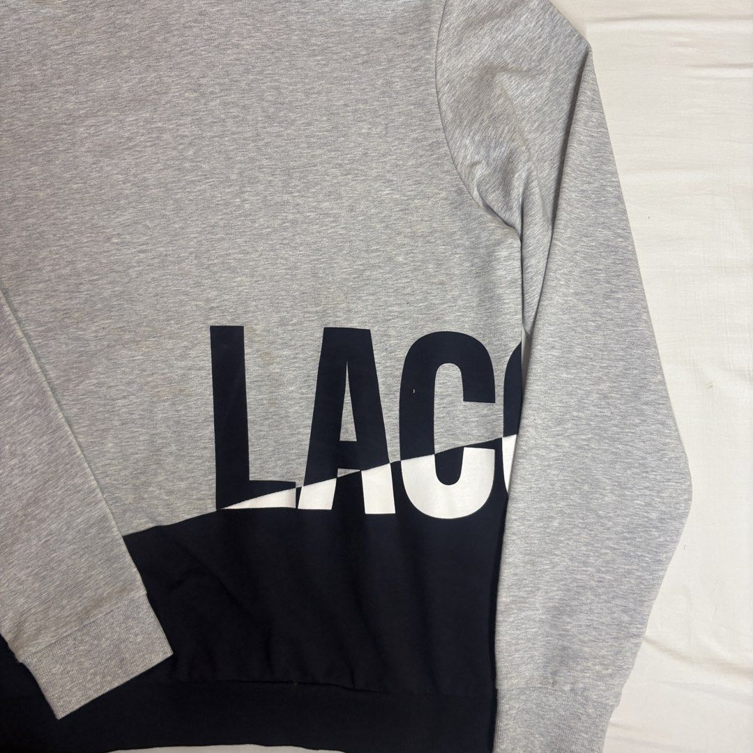 Authentic Unisex Lacoste Hoodie Size: S (Category: Coats, Jackets and Outerwear) located in Angeles City. Submitted by muse_archive (Listing ID 1459966971, Image 3). Description: -Authentic Unisex Lacoste Hoodie -Made in Tunisia Size: S- M No issues.