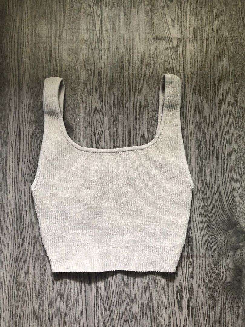 BABATON SCULPT KNIT TOP (Category: Others Tops) located in Santa Rosa. Submitted by eceldg05 (Listing ID 1459974755, Image 2). Description: Babaton Sculpt knit top Xs-small Croptop Bone color Like new Fix price 📌SALE.