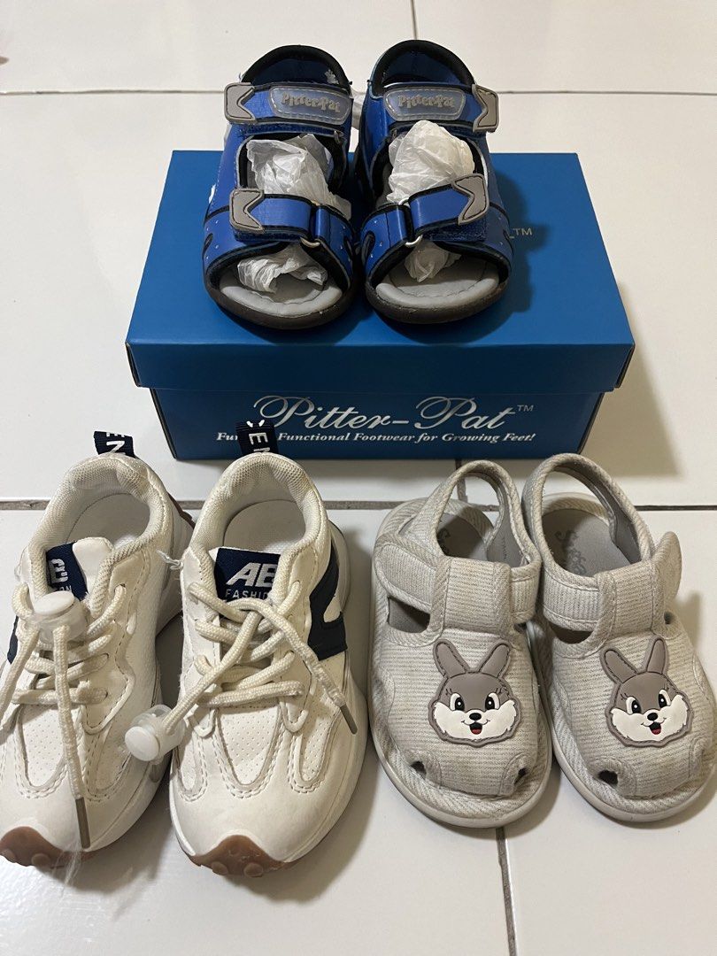 Baby Boy Shoes (Category: Babies & Kids Fashion) located in Manila. Submitted by shannendorithie (Listing ID 1460017663, Image 3). Description: - Blue Pitter-Pat sandals - Tiktok Rubber Shoes - White Sandals - Velcro straps for easy wear - Easy to Wear - Includes original box (Pitter Pat only) - Ideal for summer outings.