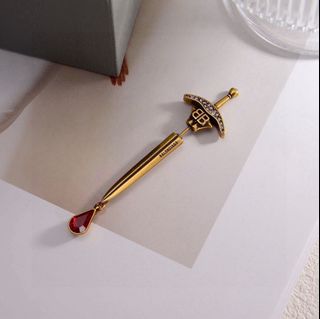 (Category: ) located in . Submitted by lunea.jewelry (Listing ID 1459984840, Image 1). Description: .