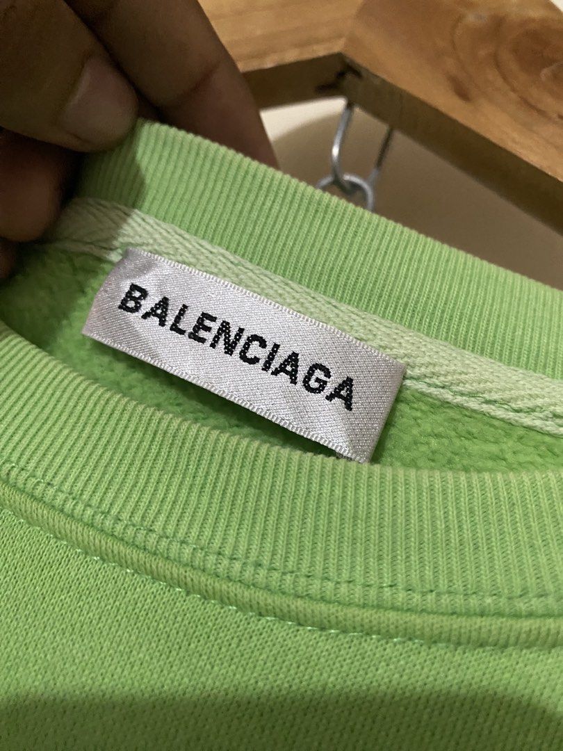 Balenciaga new logo out (Category: Hoodies) located in Manila. Submitted by drip-from-thrift (Listing ID 1459966171, Image 3). Description: .