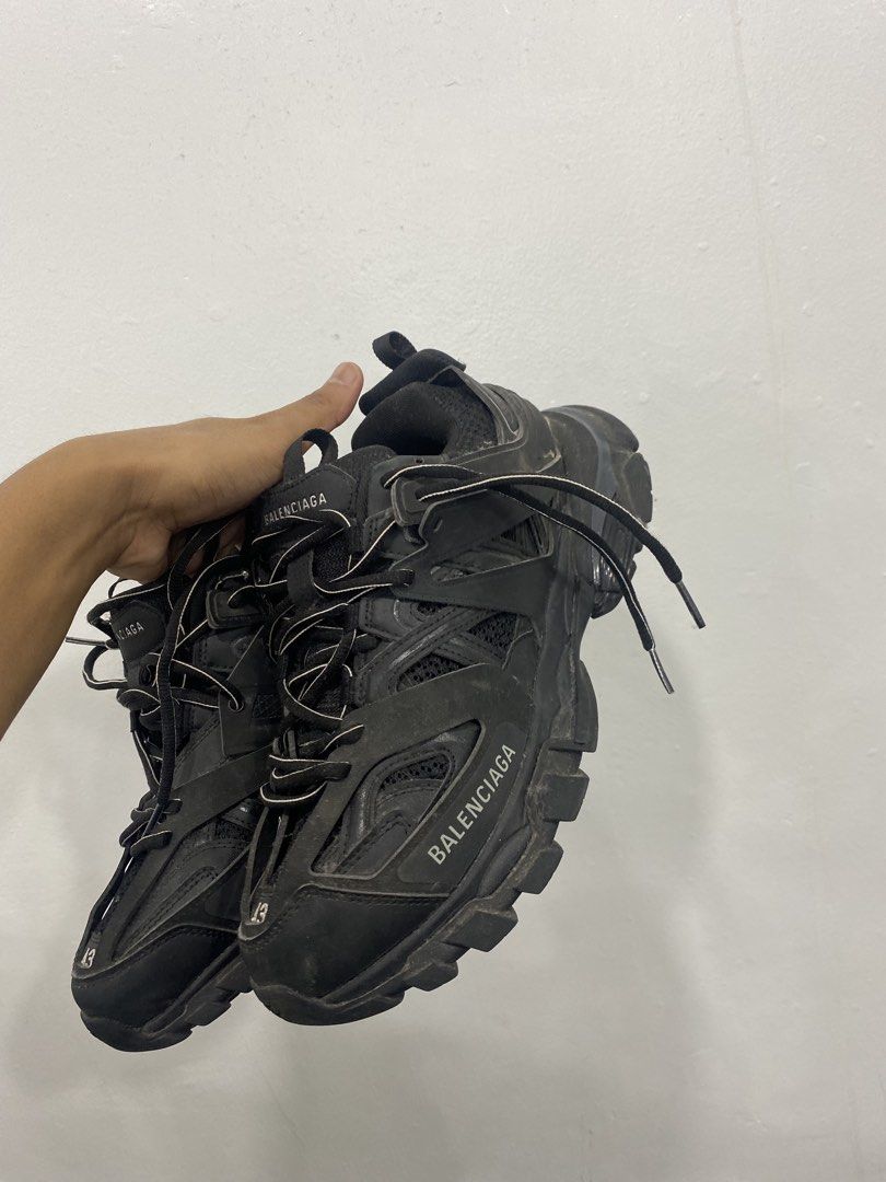 Balenciaga track (Category: Sneakers & Footwear) located in Manila. Submitted by mikeed. (Listing ID 1459965792, Image 2). Description: balenciaga track excellent size 43 Price 3500.