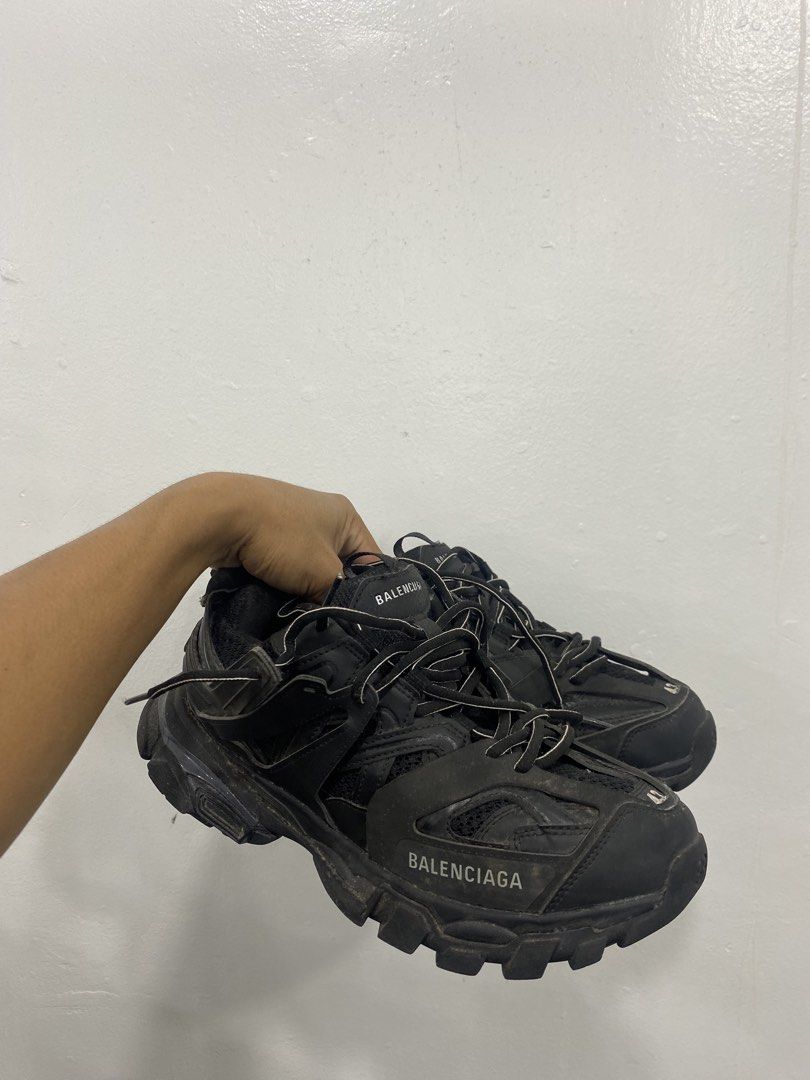 Balenciaga track (Category: Sneakers & Footwear) located in Manila. Submitted by mikeed. (Listing ID 1459965792, Image 3). Description: balenciaga track excellent size 43 Price 3500.