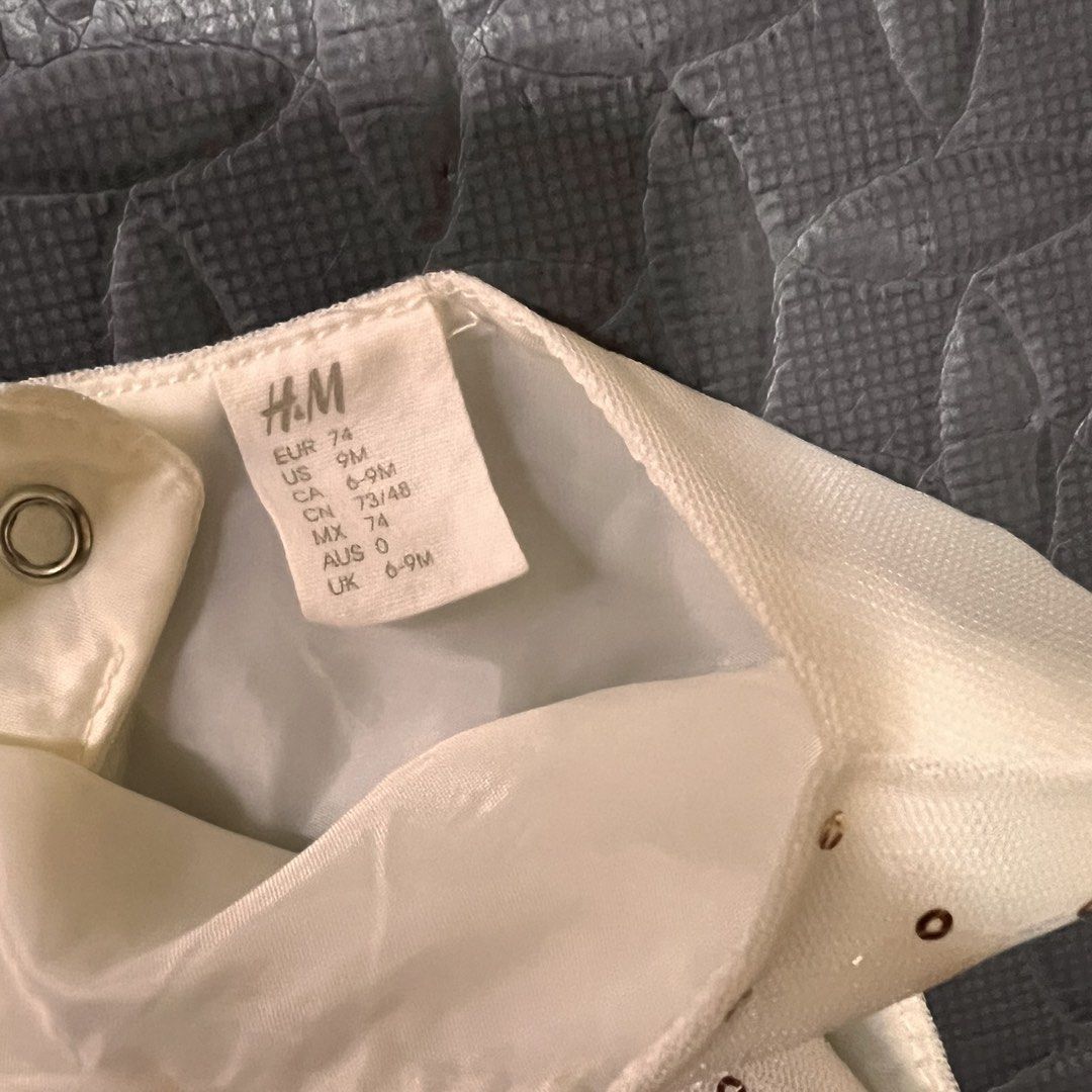 BAPTISMAL DRESS H&M 6-9MONTHS (Category: Babies & Kids Fashion) located in Cavite. Submitted by lk_collection.ph (Listing ID 1459997473, Image 2). Description: FS- USED ONCE BAPTISMAL BRAND - H&M.
