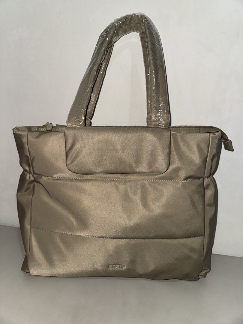 BASH Gateway Weekday Tote (Dune) (Category: Shoulder Bags) located in Muntinlupa City. Submitted by daisydosephh (Listing ID 1459972244, Image 2). Description: - Brand new BASH* padded nylon tote bag - Includes original dust bag - Handles still have protective plastic wrap - Multiple interior compartments for excellent organization - Ideal for everyday use or travel.