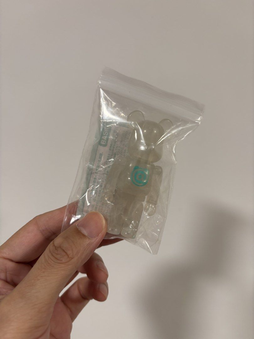 Basic @ Bearbrick Basic Figure series 31 (Category: Designer & Blind Box Toys) located in Singapore. Submitted by blusix (Listing ID 1460046471, Image 1). Description: - Bearbrick figure (Basic model @).