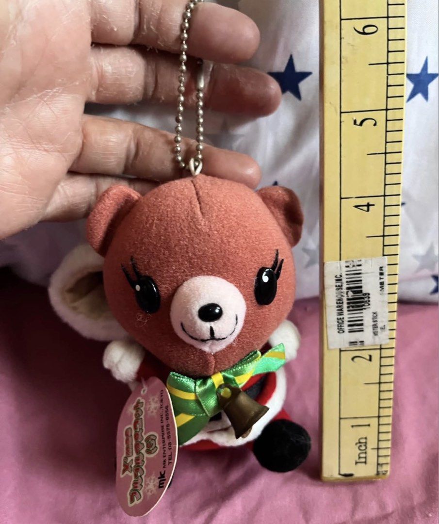 Bear xmas Santa Claud bag charm (Category: Character Goods) located in Paranaque City. Submitted by bonsaiart (Listing ID 1460073239, Image 3). Description: Brandnew 150(fixed) +sf Payment via GCASH or paymaya No to meetup No to cop / cod Shipping via j&t only No breaking of set or bundle.