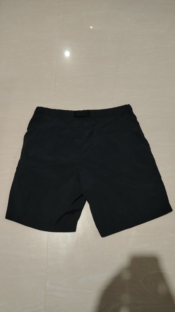 Black Cargo Shorts with Belt (Category: Shorts) located in Tagum. Submitted by kotasallys40096 (Listing ID 1460049068, Image 3). Description: - Black nylon utility geared short - Medium on tag -waist: 32-34, length: 18, hem 11.5 - Adjustable belt included - Side zipper pocket for secure storage - Ideal for casual outings or outdoor adventures - Comfortable and relaxed fit - Pre-loved and ready for its next owner.