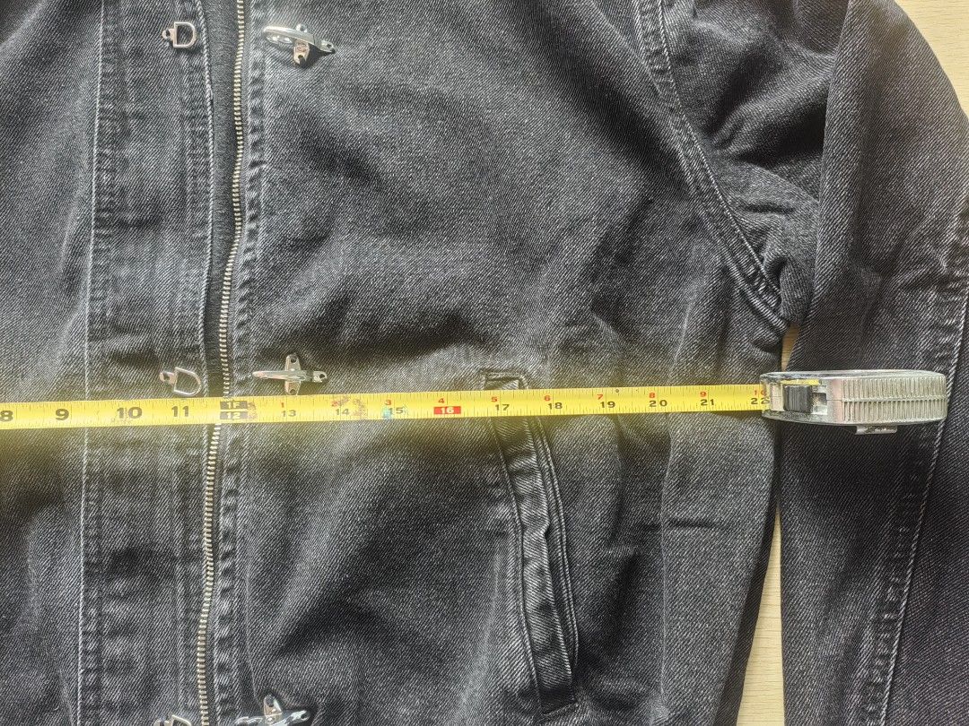 Black Denim Jacket with Toggle and Zip Closure (Category: Coats, Jackets and Outerwear) located in Quezon City. Submitted by brycine022416 (Listing ID 1460061422, Image 2). Description: - Black denim jacket - Zip-up front with toggle closures - Elasticated hem and cuffs - Ideal for layering over jeans or dresses - Effortless casual styling.