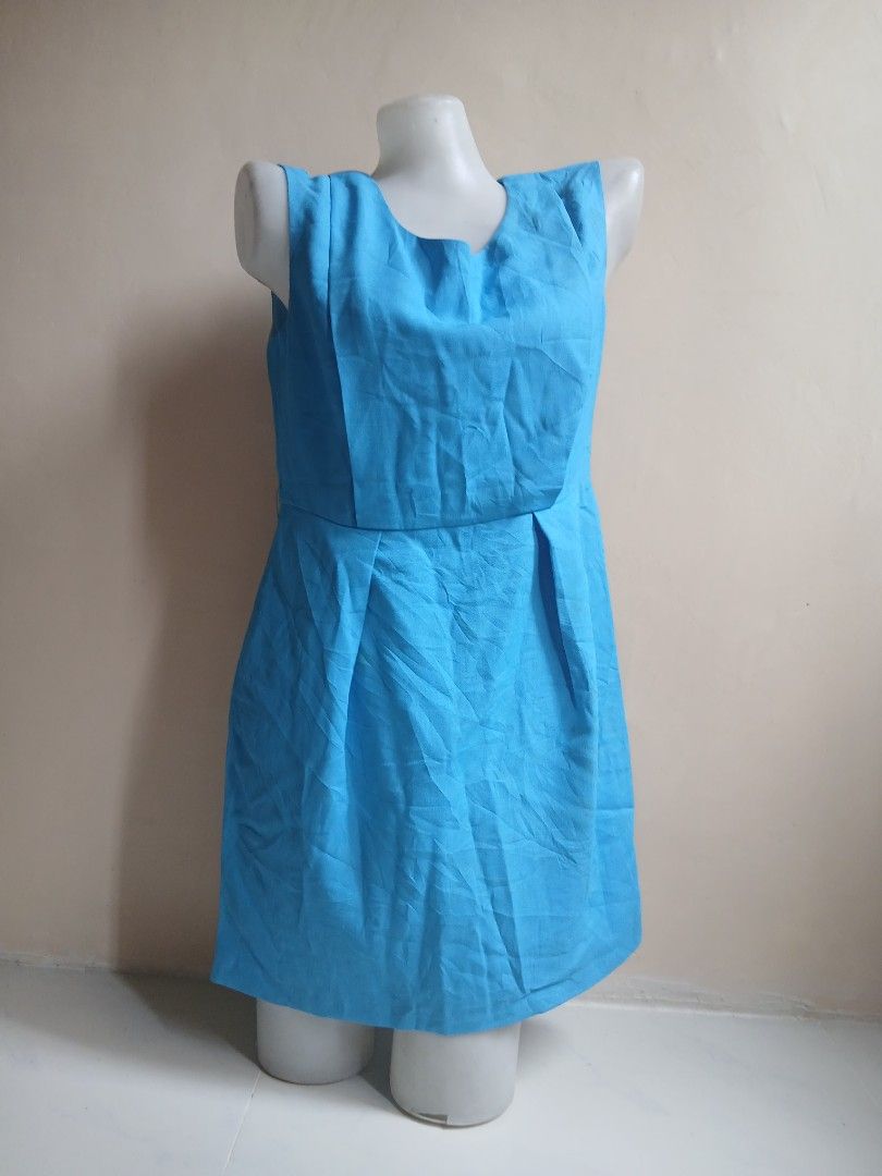 Blue A-line Dress (Category: Dresses) located in Tayabas. Submitted by ahrcelllego (Listing ID 1460055242, Image 1). Description: - Simple and stylish blue A-line dress - Features short sleeves - Elegant pleating detail at the waist for a flattering silhouette - Versatile for casual wear or dressing up - Easy to mix and match with your favorite accessories.