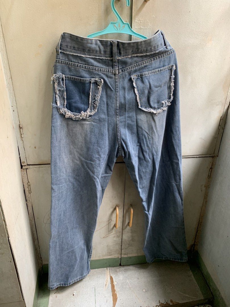 Blue Denim Jeans (Category: Jeans) located in Manila. Submitted by usagichan_rabbit (Listing ID 1459943264, Image 2). Description: - Light wash blue denim - Relaxed fit with a slight flare - Distressed pocket details - Button and zip closure - Made in China - Size L 28-29 waist.