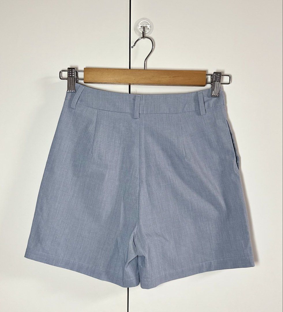 Blue Shorts (Category: Shorts) located in Porac. Submitted by poimd_ (Listing ID 1459950811, Image 2). Description: 24-25 inches waist 14 inches length.