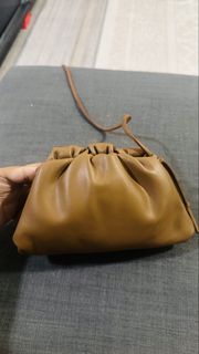 (Category: ) located in . Submitted by noorfynhandbags (Listing ID 1459902876, Image 1). Description: .