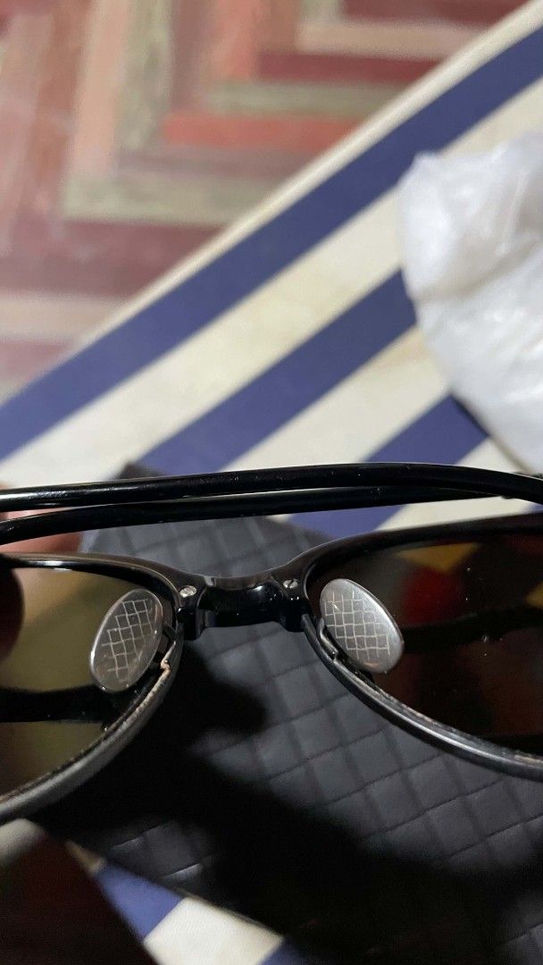 Bottega Veneta Sunglasses (Category: Sunglasses & Eyewear) located in Bayambang. Submitted by ducojanus904184 (Listing ID 1459973048, Image 2). Description: - Authentic Bottega Veneta sunglasses - Classic black frame - Tinted lenses for sun protection - Comes with original case - Ideal for sunny weather - Sold as is.