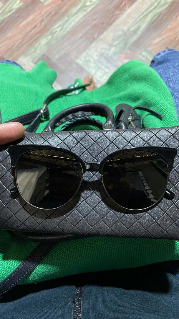 Bottega Veneta Sunglasses (Category: Sunglasses & Eyewear) located in Bayambang. Submitted by ducojanus904184 (Listing ID 1459973048, Image 1). Description: - Authentic Bottega Veneta sunglasses - Classic black frame - Tinted lenses for sun protection - Comes with original case - Ideal for sunny weather - Sold as is.